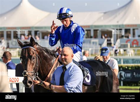 16:00 Cazoo Scarbrough Stakes (Listed) .